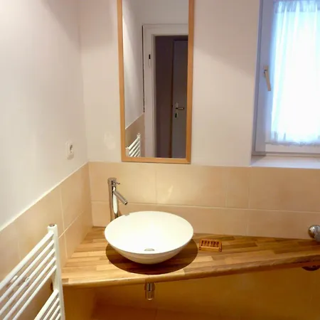 Studio-apartments & Moeblierte Fuer Monteure Zentral In * Mülheim an der Ruhr