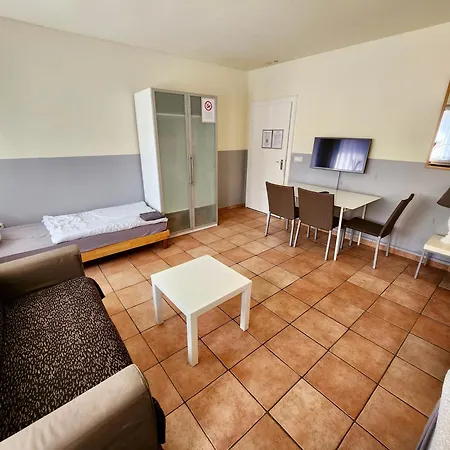 Studio-apartments & Moeblierte Fuer Monteure Zentral In