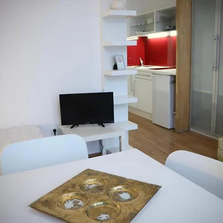 Studio-apartments & Moeblierte Fuer Monteure Zentral In Apartmán Mülheim an der Ruhr