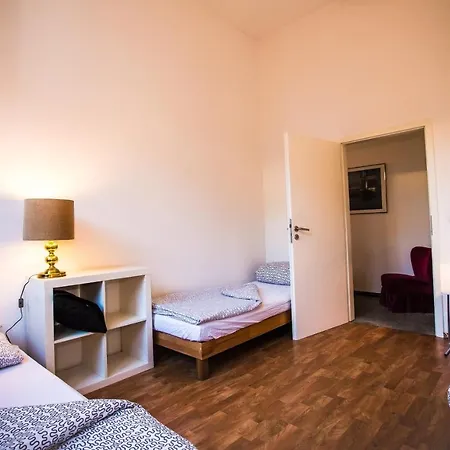 Studio-apartments & Moeblierte Fuer Monteure Zentral In